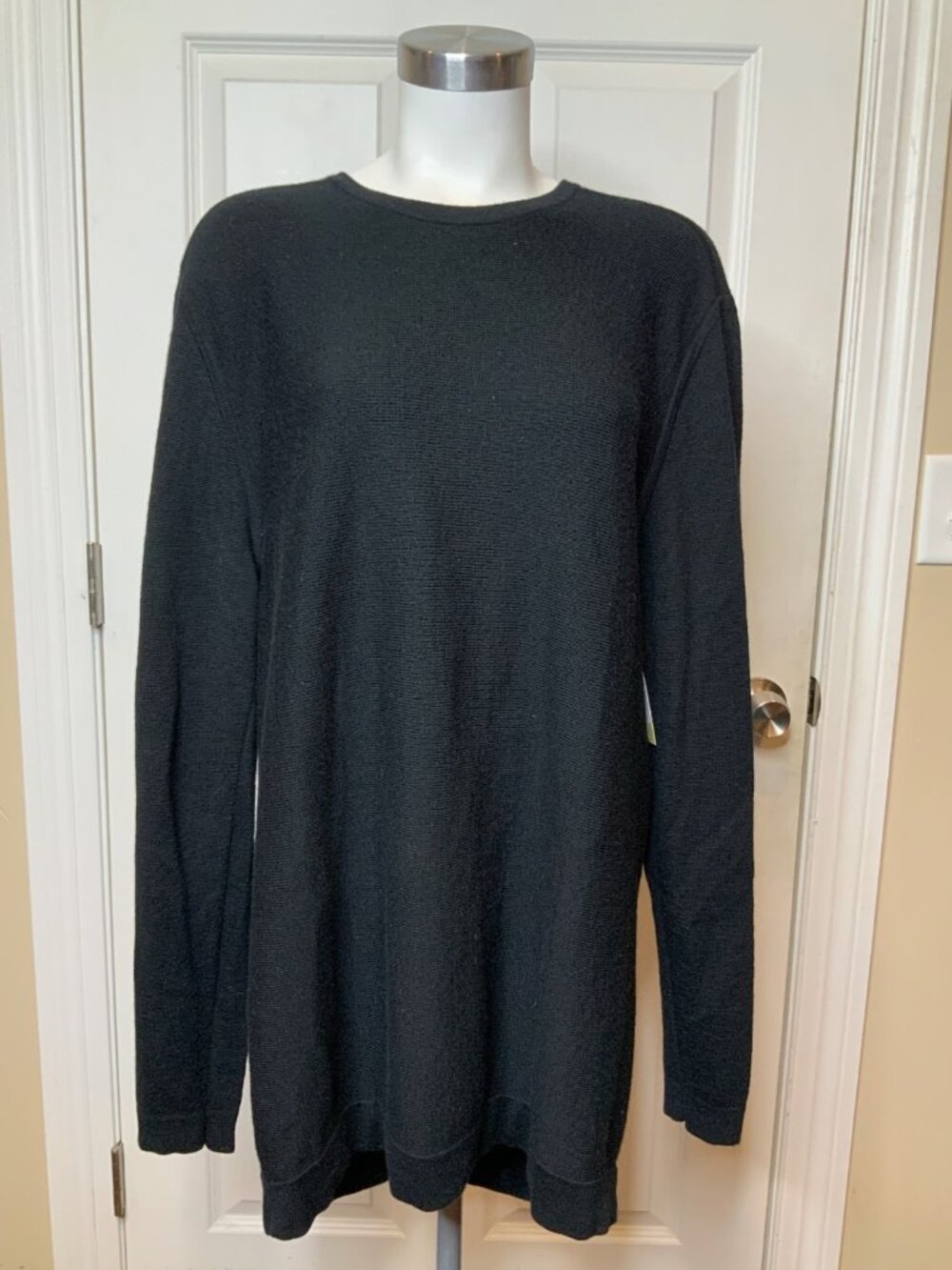 Lululemon Black Merino Wool Live In Practice Crew Neck Sweater, Size L